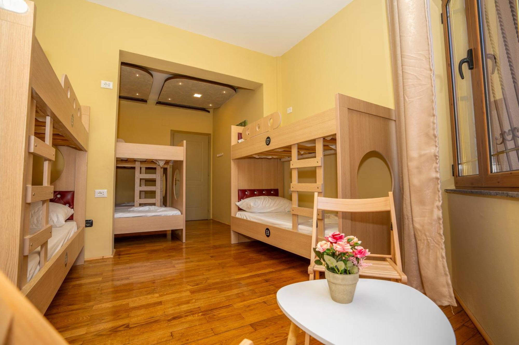 Terrace Hostel & Lounge Bar Shkodër Екстериор снимка