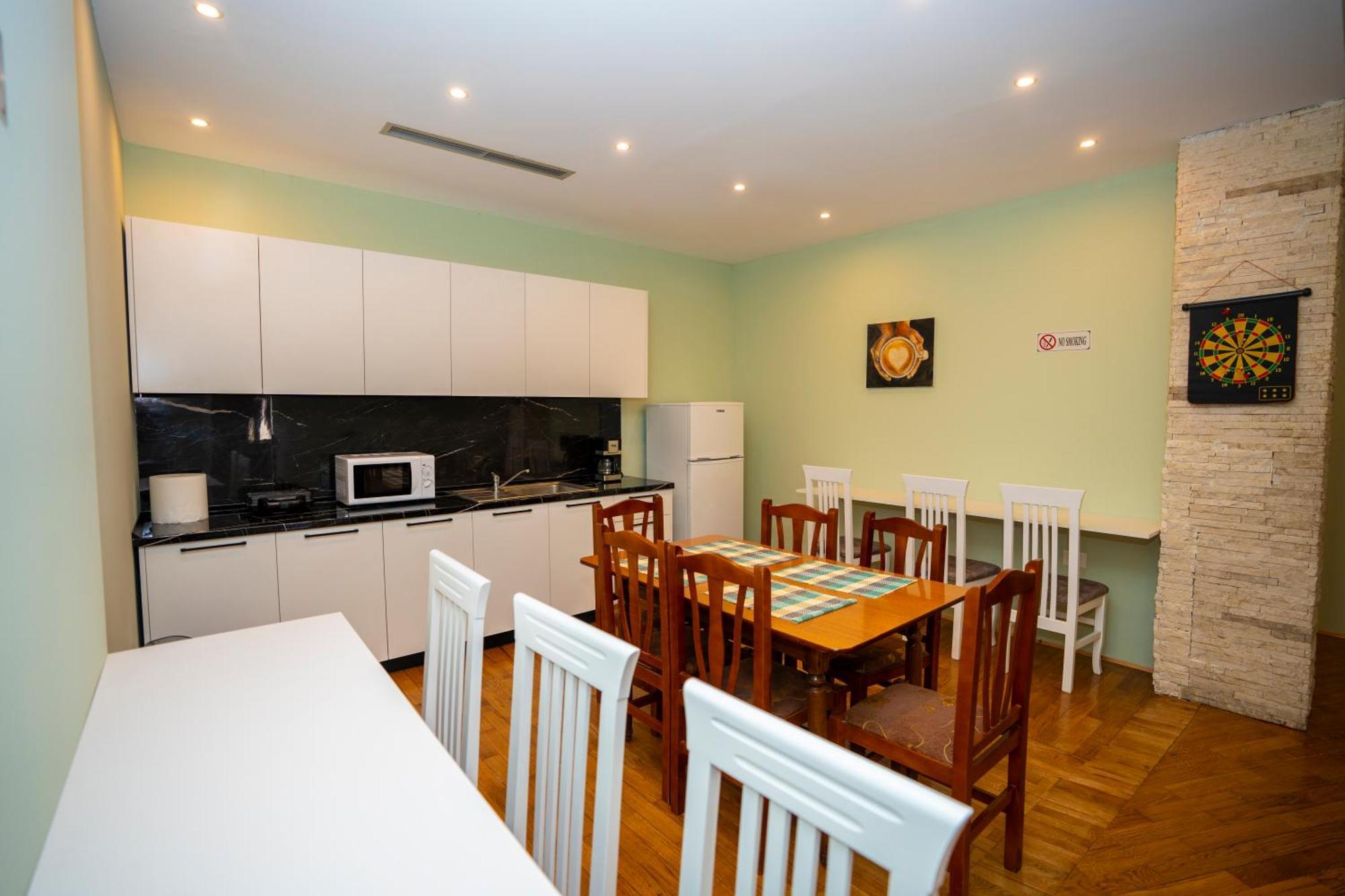 Terrace Hostel & Lounge Bar Shkodër Екстериор снимка